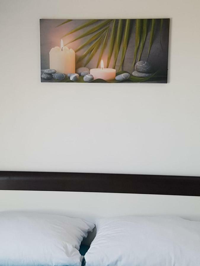 Lorenz Apartment 2 ฮัททิงเงน ภายนอก รูปภาพ
